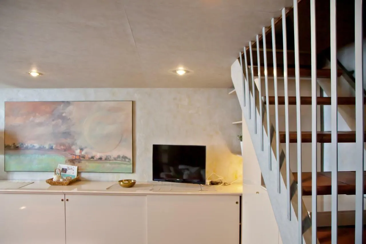 Frescobaldi Florence Apartment 0*,