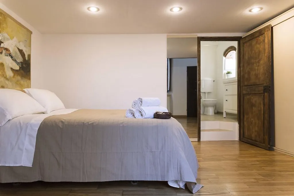 Frescobaldi Florence Apartment