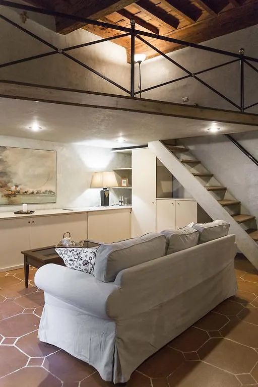 Frescobaldi Florence Apartment